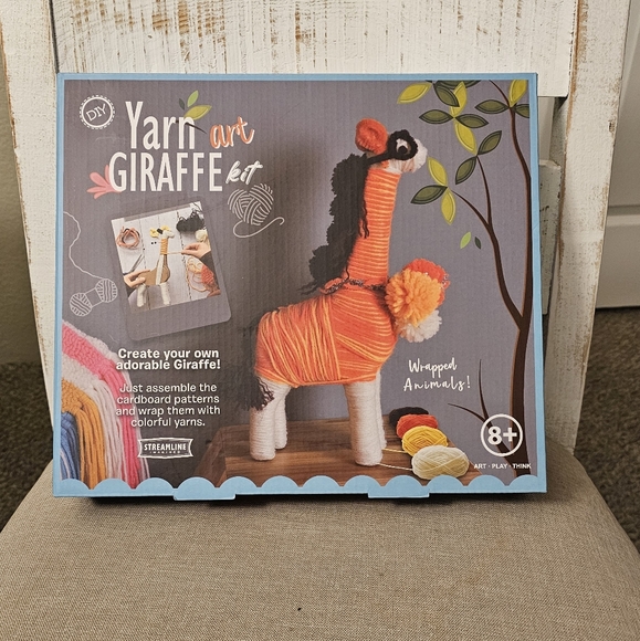 DIU Yarn Art Kit Giraffe New in the Box Sealed - Picture 7 of 7